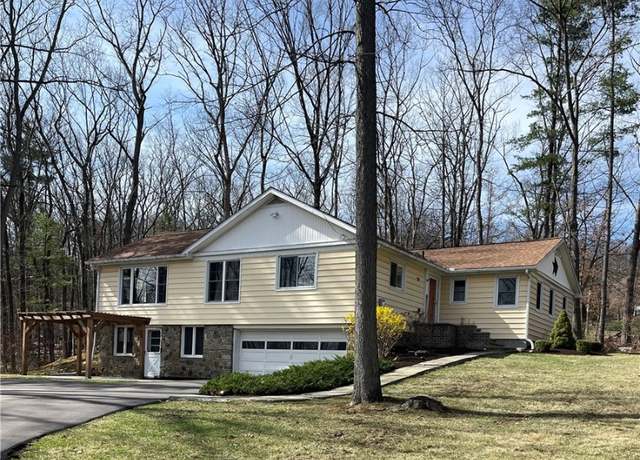 Property at 787 Larchmont Rd, Elmira, NY 14905, 4 beds, 2.5 baths