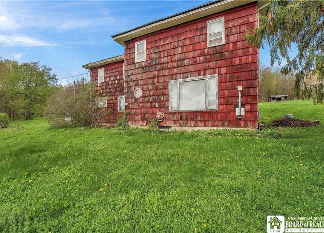 Property at 9749 Laidlaw-elton Rd, Farmersville, NY 14737, 5 beds, 1.5 baths