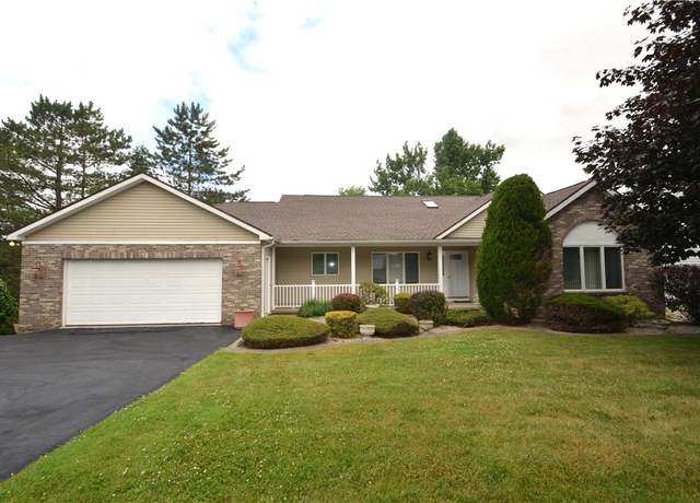 Property at 190 Weiland Woods Ln, Greece, NY 14626, 3 beds, 3 baths