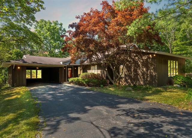 Property at 88 Prospect St, Auburn, NY 13021, 3 beds, 2 baths