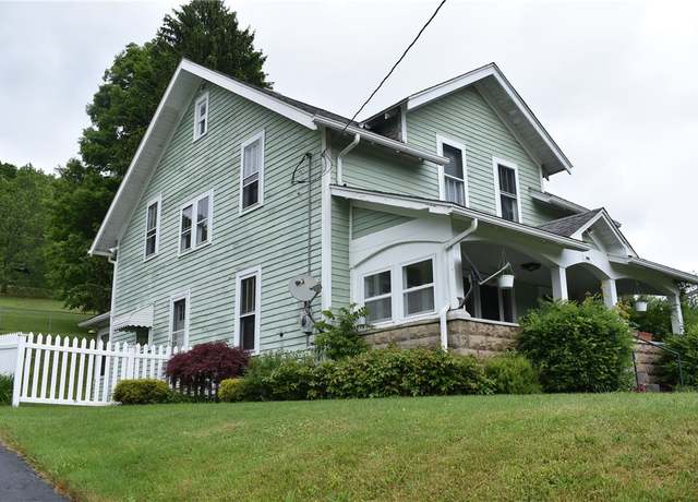Property at 1400 W Main St, Smethport Boro, PA 16749, 4 beds, 1.5 baths
