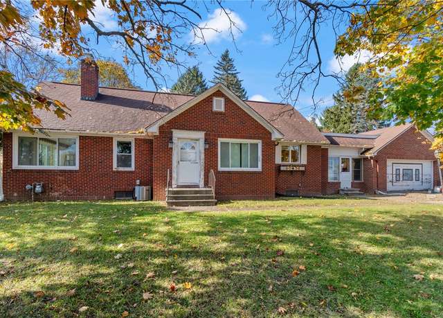 Property at 533 Gillett Rd, Ogden, NY 14559, 4 beds, 1.5 baths