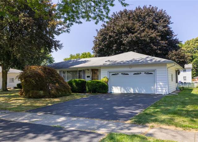 Property at 43 Moroa Dr, Irondequoit, NY 14622, 3 beds, 1 bath