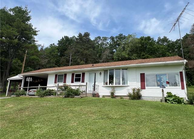 Property at 4 Crescent Dr, Newfield, NY 14867, 3 beds, 1 bath