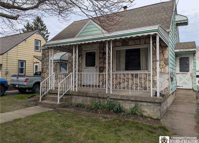 Property at 146 Koester St, Buffalo, NY 14220, 3 beds, 1 bath