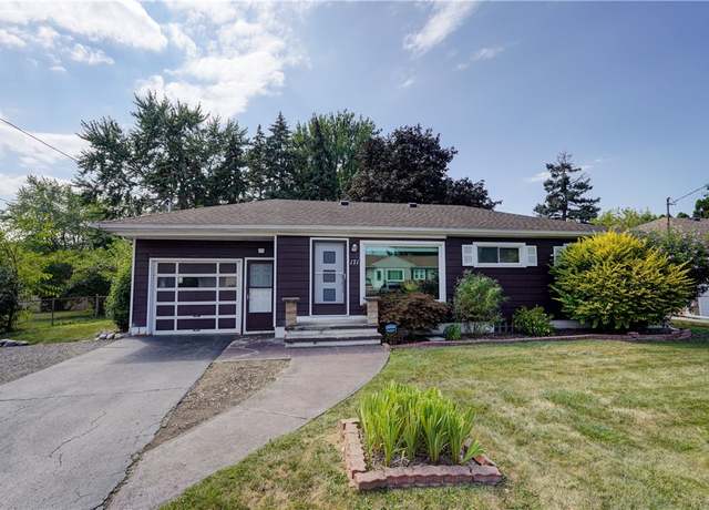 Property at 171 Bennett Ave, Irondequoit, NY 14609, 3 beds, 2 baths