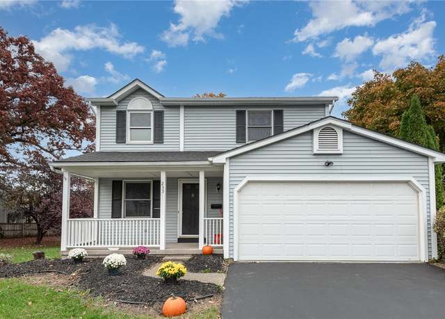 Property at 235 Lemoyn Ave, Rochester, NY 14612, 3 beds, 1.5 baths