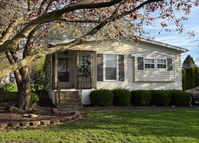 Property at 6379 Kims Dr, Victor, NY 14564, 3 beds, 2 baths