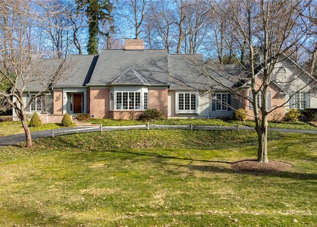Property at 6 Pine Acres Dr, Pittsford, NY 14618, 4 beds, 3.5 baths