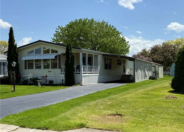Property at 6425 Kims Dr, Victor, NY 14564, 3 beds, 2 baths
