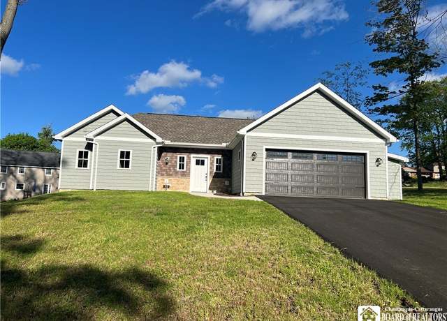 Property at 113 Warwick Rd, Ellicott, NY 14701, 3 beds, 2 baths