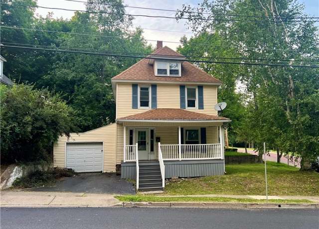 Property at 307 Buffalo St, Jamestown, NY 14701, 3 beds, 1 bath