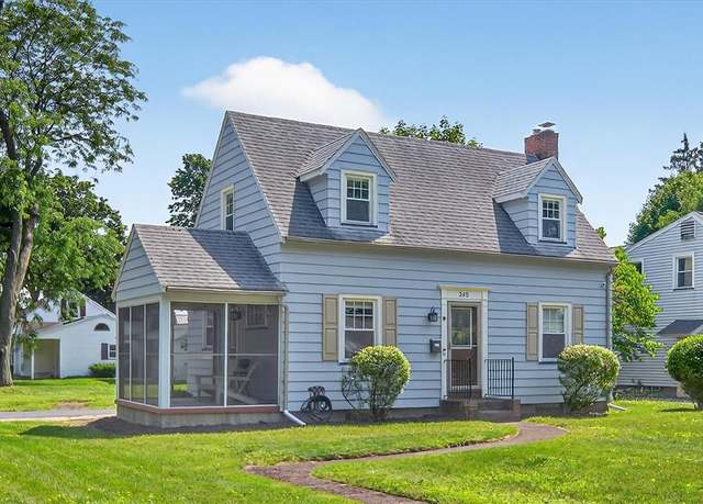 Property at 245 Worthington Rd, Irondequoit, NY 14622, 3 beds, 1 bath