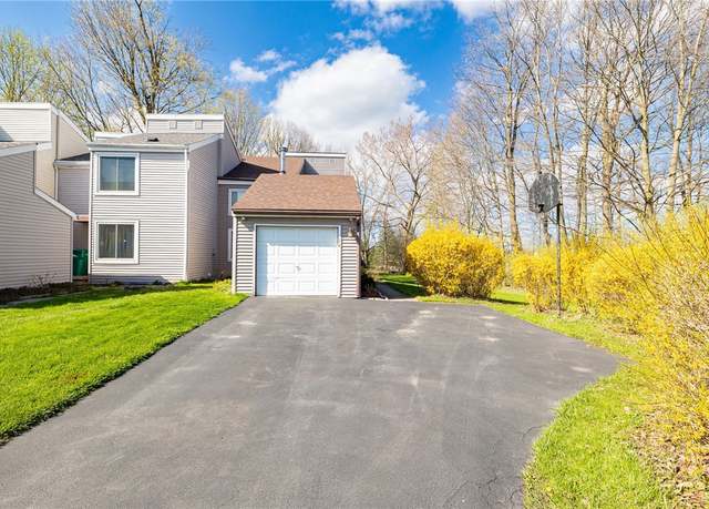 Property at 24 Brimsdown Cir, Perinton, NY 14450, 2 beds, 2.5 baths