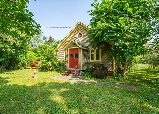 Property at 6689 Miller Rd, Arcadia, NY 14513, 3 beds, 1 bath