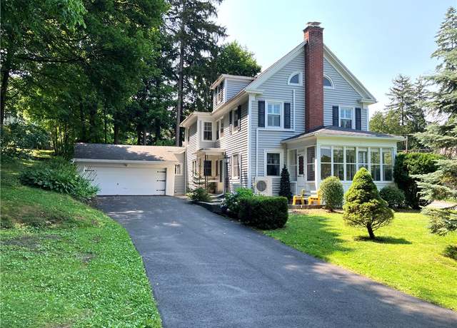 Property at 1 Dewey Ave, Manchester, NY 14432, 3 beds, 2.5 baths