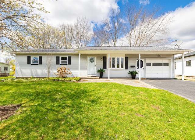 Property at 29 E Crest Dr, Gates, NY 14606, 3 beds, 2 baths