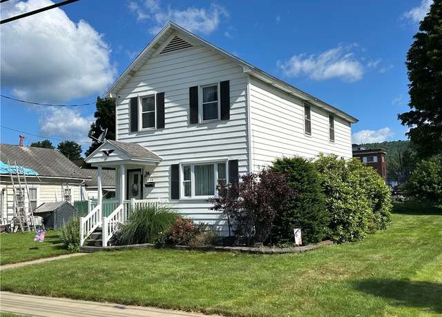Property at 126 Barbour St, Bradford City, PA 16701, 3 beds, 1.5 baths