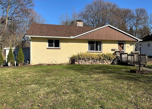 Property at 227 S Clinton St, Albion, NY 14411, 3 beds, 1 bath