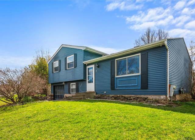 Property at 8 Close Hollow Dr, Hamlin, NY 14464, 3 beds, 1.5 baths