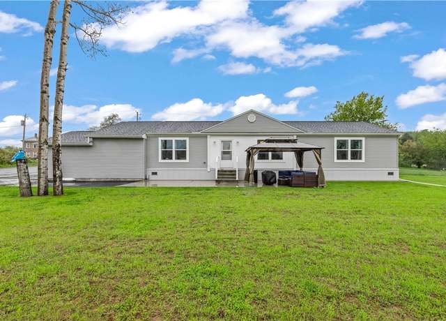Property at 3854 Tari Ln, Murray, NY 14470, 2 beds, 2 baths