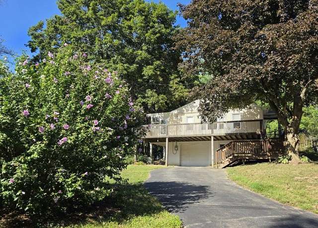 Property at 108 Bowman Hill Ter, Horseheads, NY 14845, 3 beds, 1.5 baths
