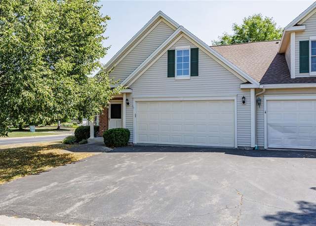 Property at 3 Eagle Pine Way, Henrietta, NY 14623, 3 beds, 2.5 baths