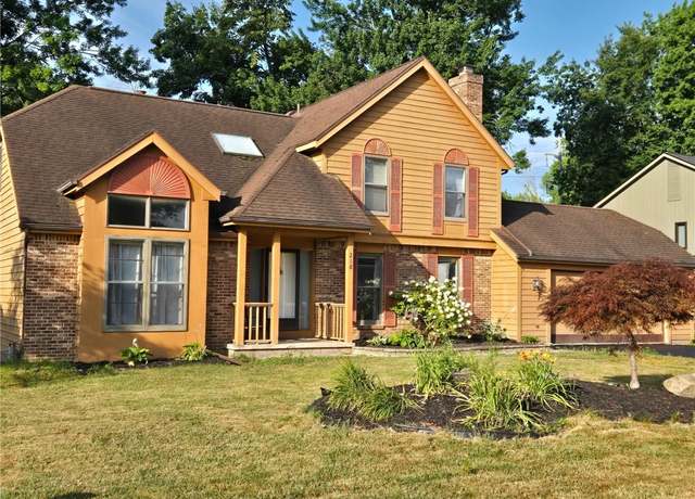 Property at 218 Brush Creek Dr, Greece, NY 14612, 3 beds, 2.5 baths