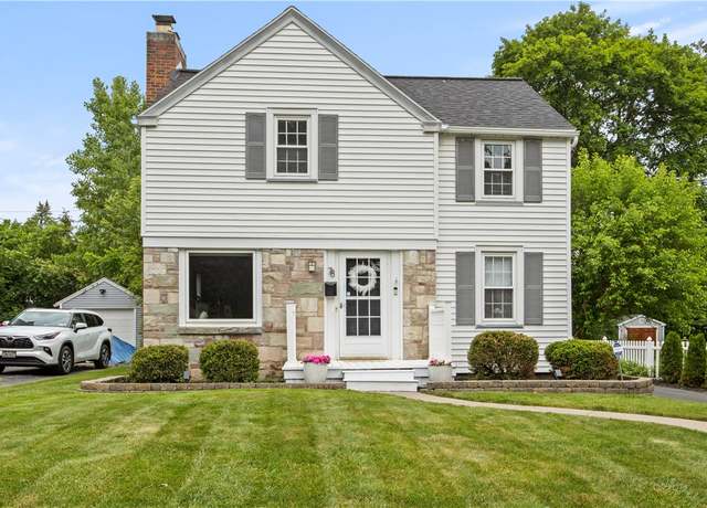 Property at 78 Lyndale Dr, Gates, NY 14624, 3 beds, 1 bath