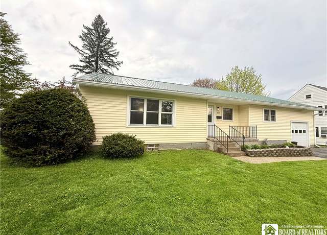 Property at 350 Cole Ave, Jamestown, NY 14701, 2 beds, 1.5 baths