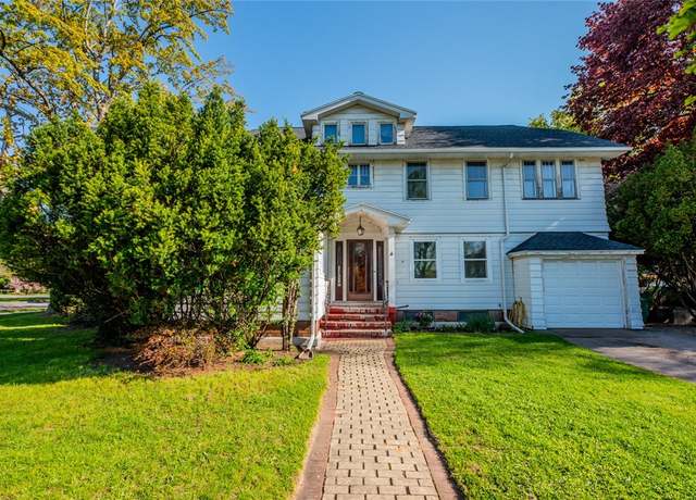 Property at 412 Cooper Rd, Irondequoit, NY 14617, 4 beds, 1.5 baths