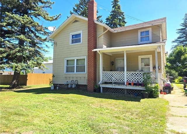 Property at 38 N Hartland St, Royalton, NY 14105, 4 beds, 2 baths
