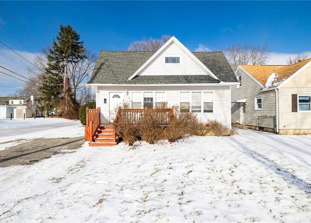 Property at 282 Brayton Rd, Greece, NY 14616, 3 beds, 1 bath