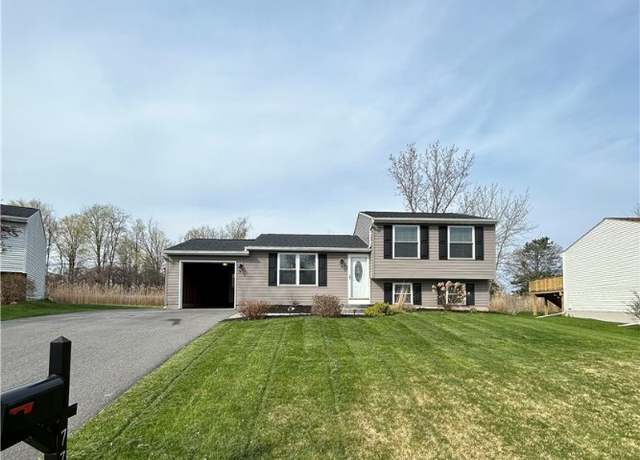 Property at 7710 Fitzpatrick Dr, Clay, NY 13088, 3 beds, 1 bath