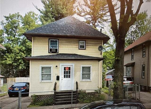 Property at 256 Avenue D, Rochester, NY 14621, 3 beds, 1 bath