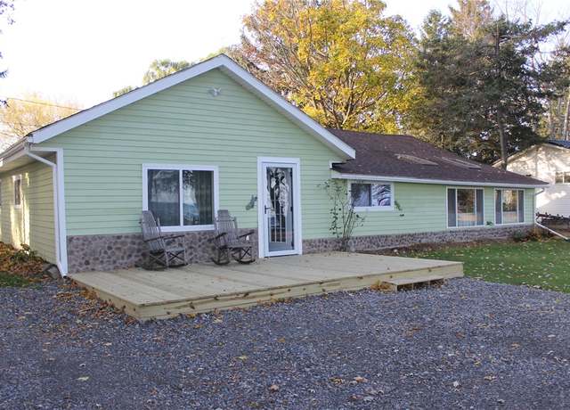 Property at 12611 Green Acres Dr, Carlton, NY 14098, 3 beds, 1.5 baths