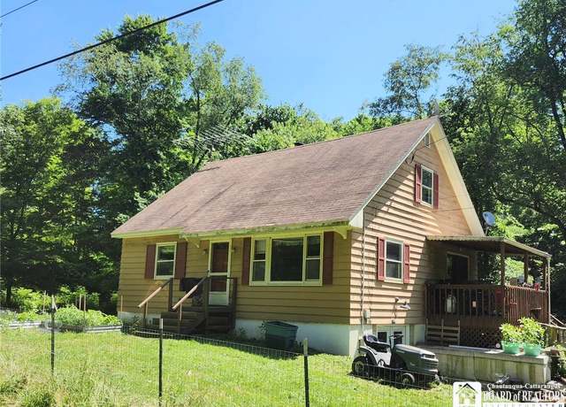 Property at 960 Peterson Rd, Carroll, NY 14738, 4 beds, 2 baths