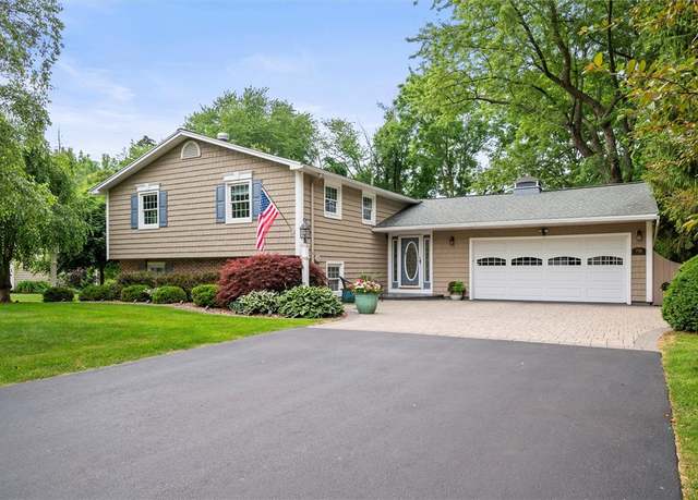 Property at 798 Hawthorne Pl, Webster, NY 14580, 4 beds, 2 baths