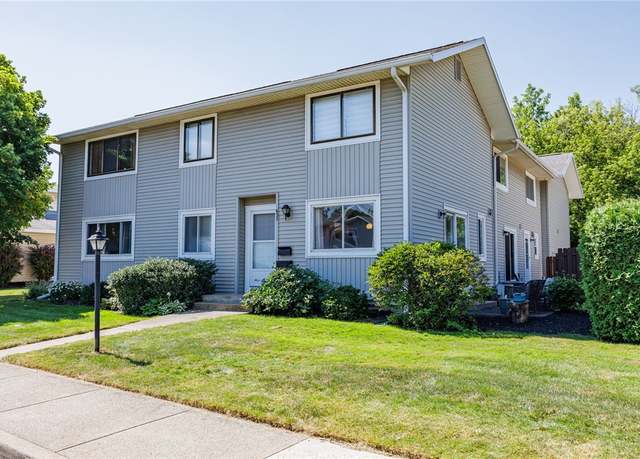 Property at 657 Eastbrooke Ln, Brighton, NY 14618, 2 beds, 1.5 baths