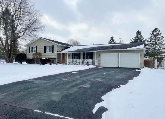 Property at 102 Brookside Dr, Fayette, NY 13165, 4 beds, 2.5 baths