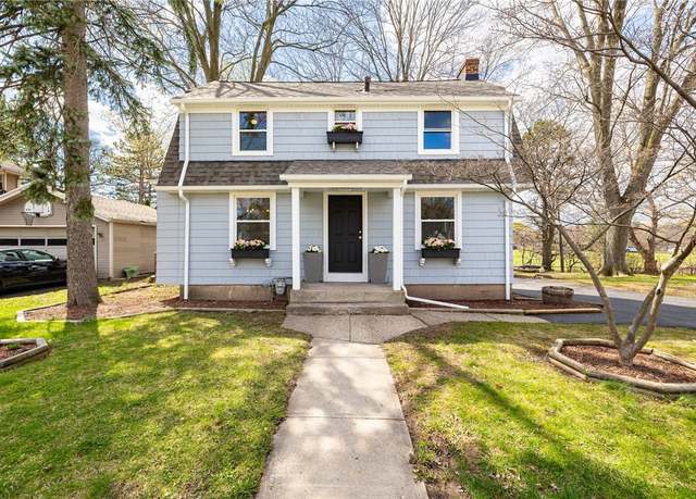 Property at 61 Warrenton St, Irondequoit, NY 14609, 3 beds, 1 bath