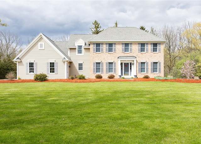 Property at 1370 Sagebrook Way, Webster, NY 14580, 5 beds, 3 baths