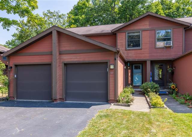 Property at 57 Broxbourne Dr, Perinton, NY 14450, 2 beds, 1.5 baths