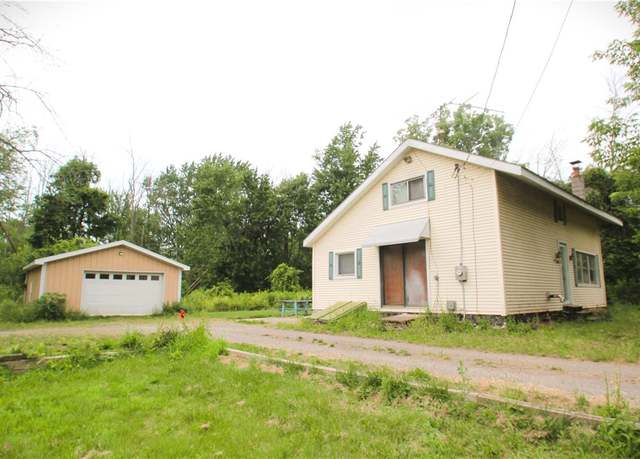 Property at 3685 County Line Rd, Murray, NY 14470, 3 beds, 1 bath
