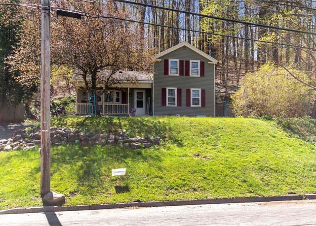 Property at 388 Prospect Dr, Palmyra, NY 14522, 3 beds, 2 baths