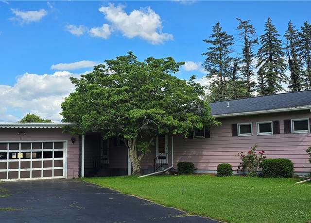 Property at 34 Crestview Dr W, Southport, NY 14871, 4 beds, 1.5 baths