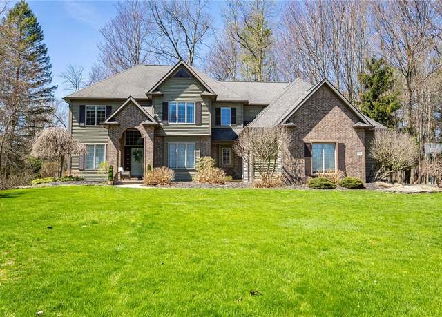 Property at 602 Hosta Cir, Webster, NY 14580, 5 beds, 3.5 baths