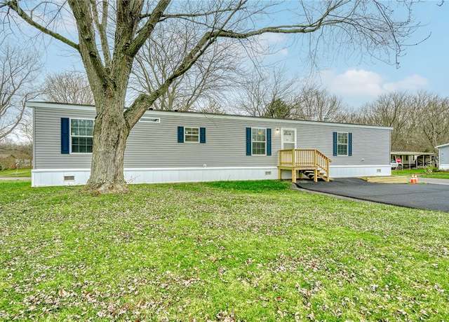 Property at 111 Macintosh Rd, Ontario, NY 14519, 3 beds, 2 baths