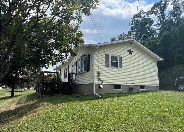 Property at 275 W 10th St, Elmira, NY 14903, 3 beds, 1 bath