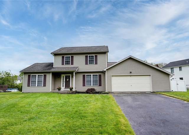 Property at 16 Hazel Bark Run, Gates, NY 14606, 3 beds, 1.5 baths